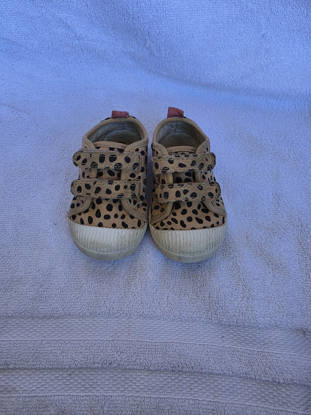 Cat & Jack Tan Leopard Print Velcro Toddler Sneakers